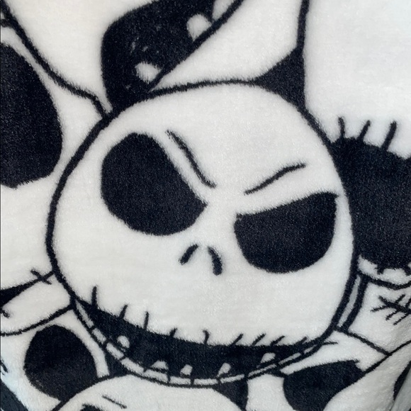 Nightmare Before Christmas Blanket - Picture 5 of 6